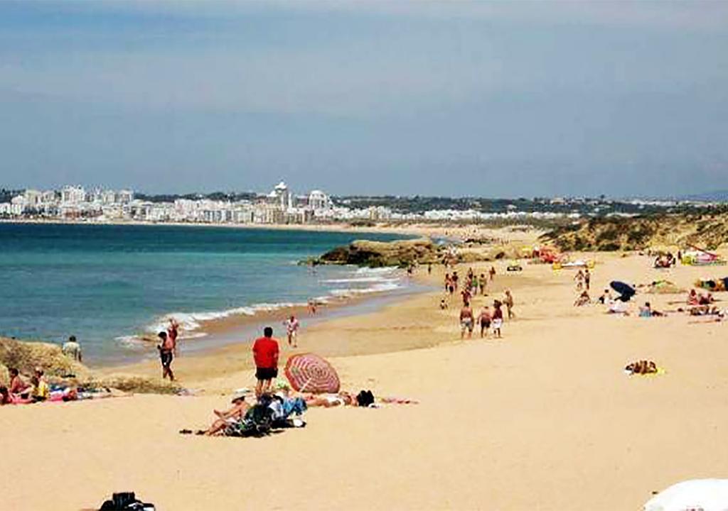 Parque De Campismo Orbitur Madalena Hotell Vila Nova de Gaia Exteriör bild
